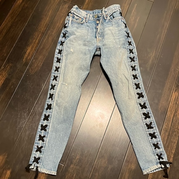 Stylish Grlfrnd Jeans - Picture 1 of 2